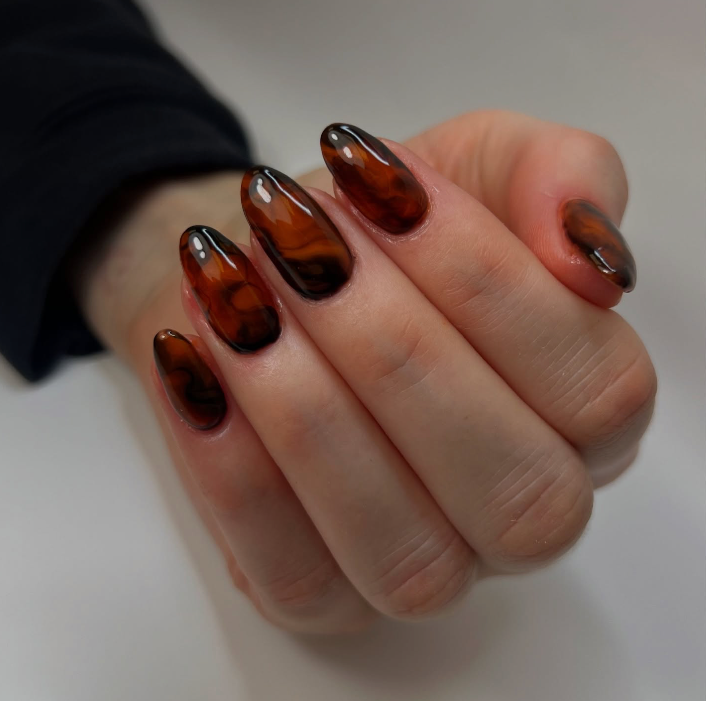 tortoise nail art almond shaped nails